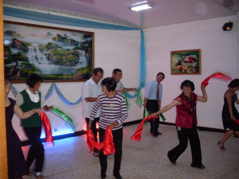 跳呀跳 舞呀舞.jpg